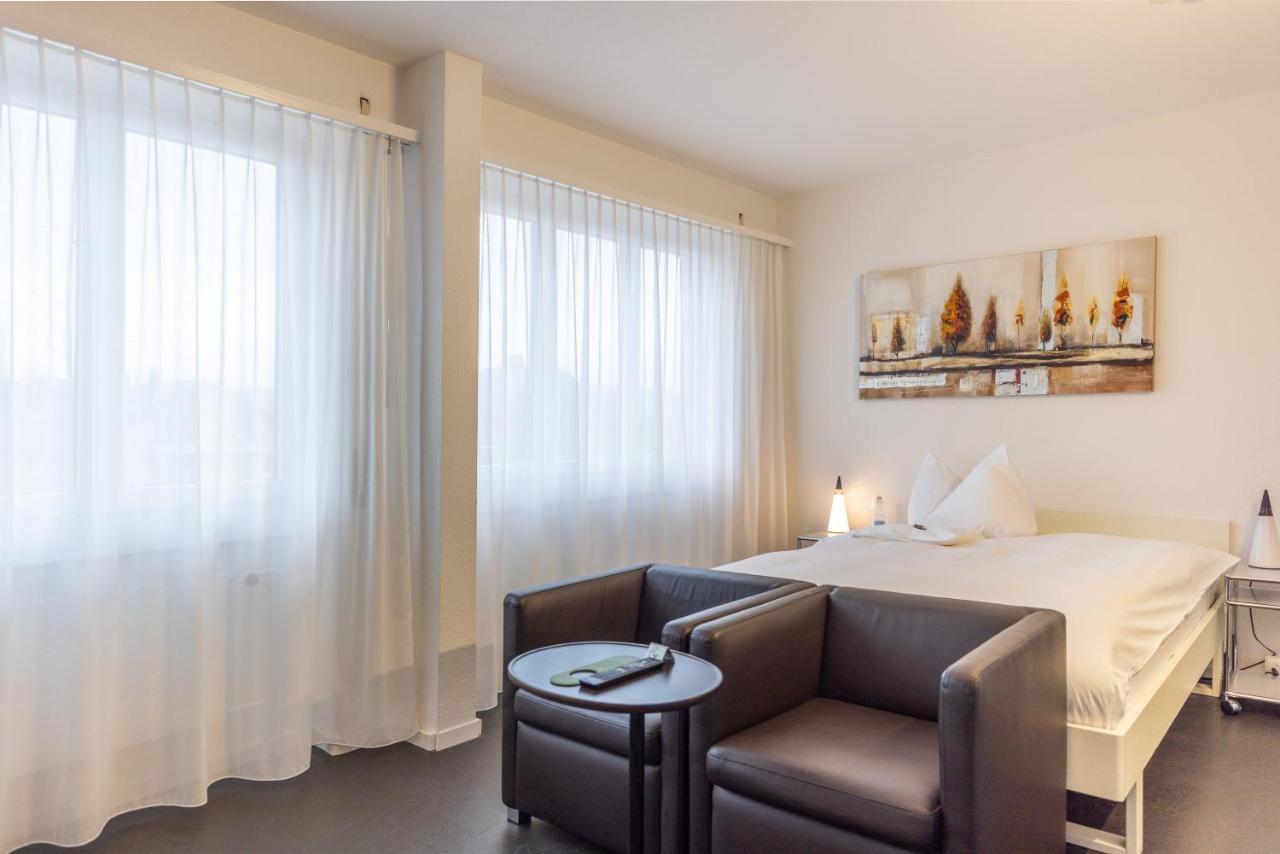 Hotel Baeren Niederscherli Eksteriør billede